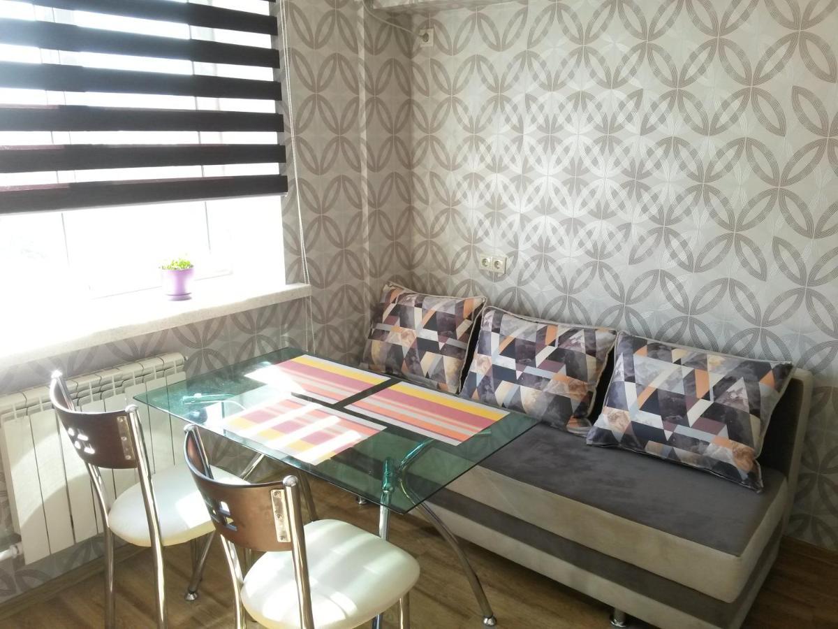 "Картина Горных Вершин" Квартира- "Mountain View" Apartment アルマトイ エクステリア 写真